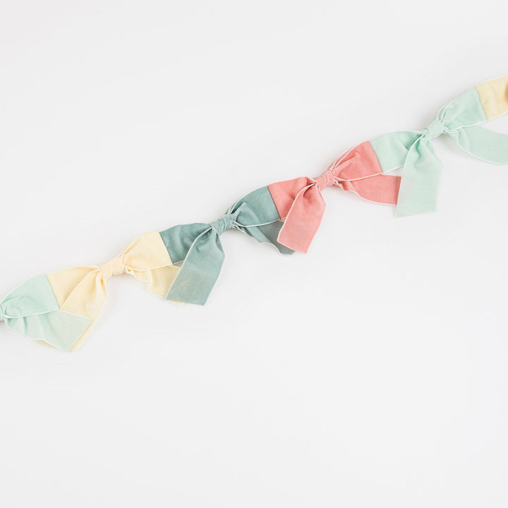 Velvet Bow Garland-Seasonal Decorations-LNH Edit