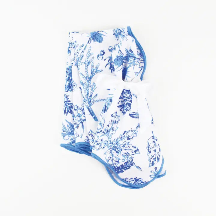 Blue Winter Toile Scalloped Dinner Napkins set of 4