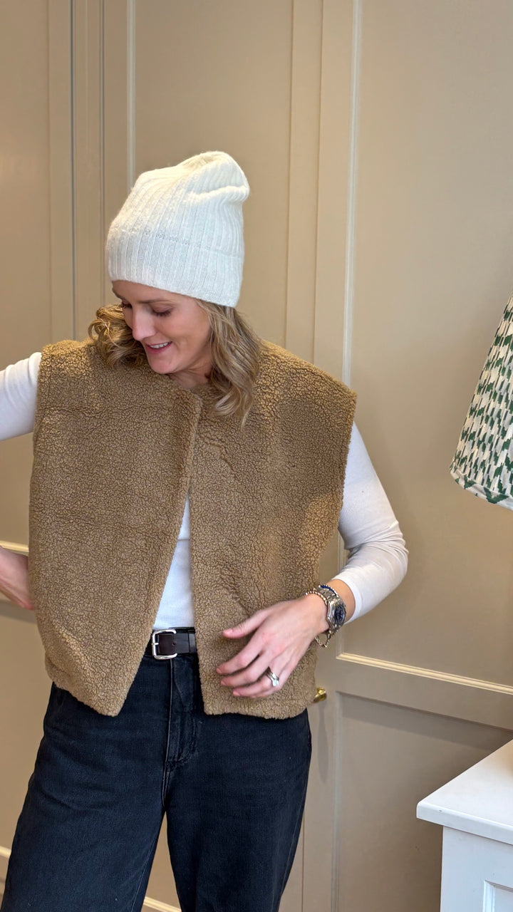 Boxy Fleece Caramel Gilet-Jackets & Coats-LNH Edit