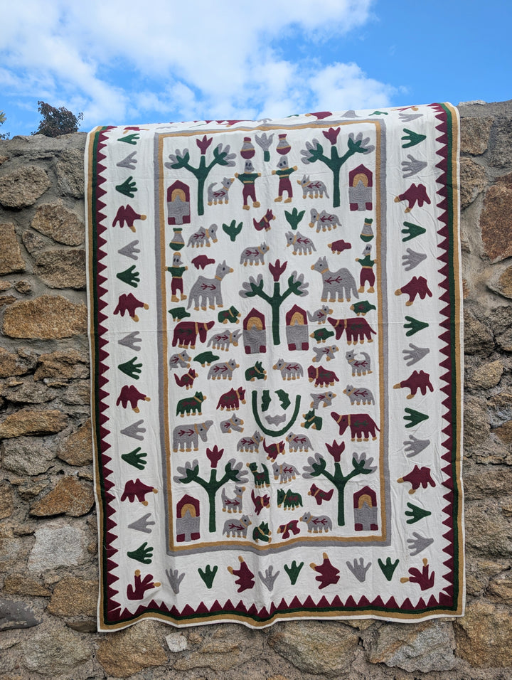 Suzani 024, Animal Grey/Red-throw-LNH Edit
