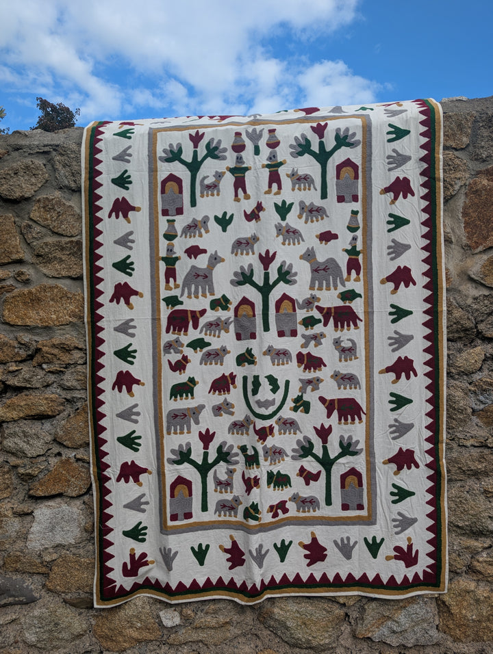 Suzani 024, Animal Grey/Red-throw-LNH Edit