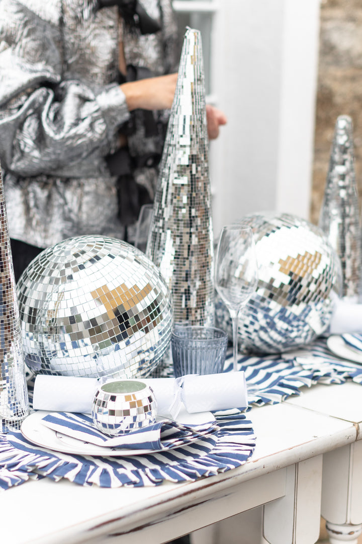 Iris Blue Stripe Frill Placemats, Set of 2 | LNH Edit