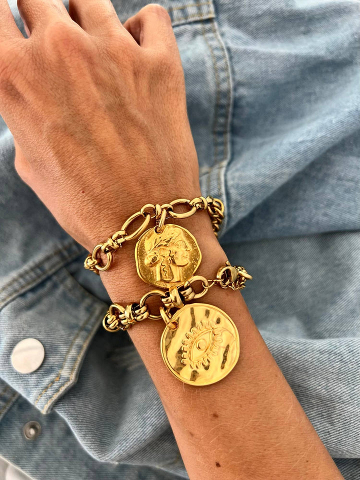 Gold bracelet with ethnic boho coin charm: Eye