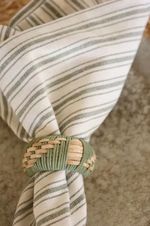 Green braided napkin ring set of 4