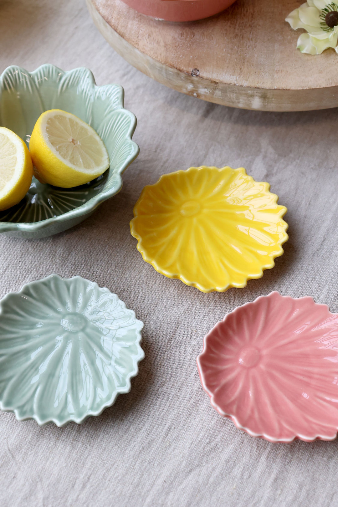 Green water lily dish, sold individually--LNH Edit