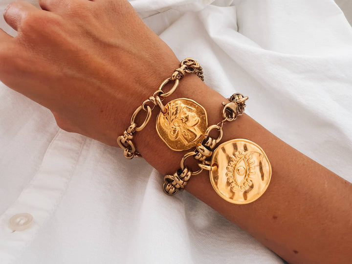 Gold bracelet with ethnic boho coin charm: Eye