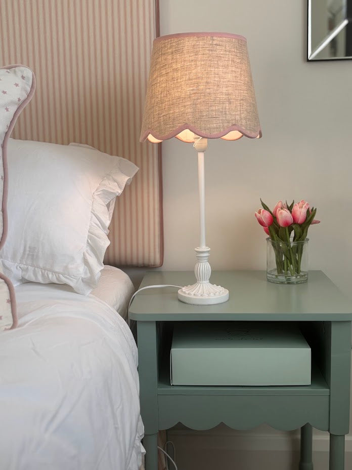 Scallop linen Pink trim Lampshade