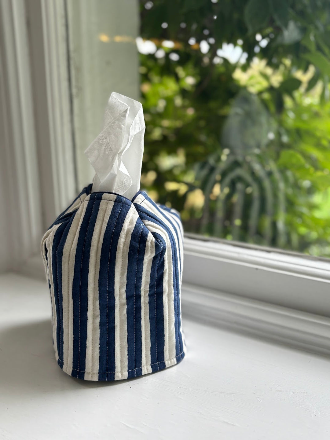 Iris Stripe Tissue box cover