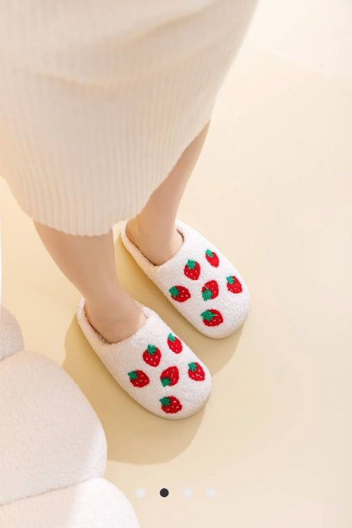 Strawberry 🍓 Slippers
