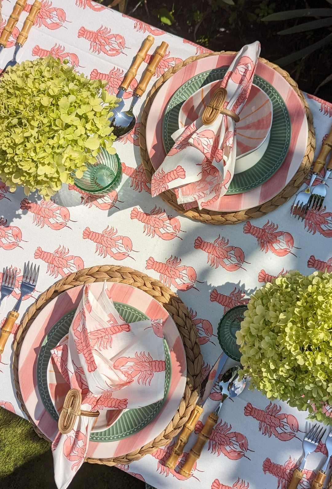 Vogue Lobster Coral Round Tablecloth-Tablecloths-LNH Edit