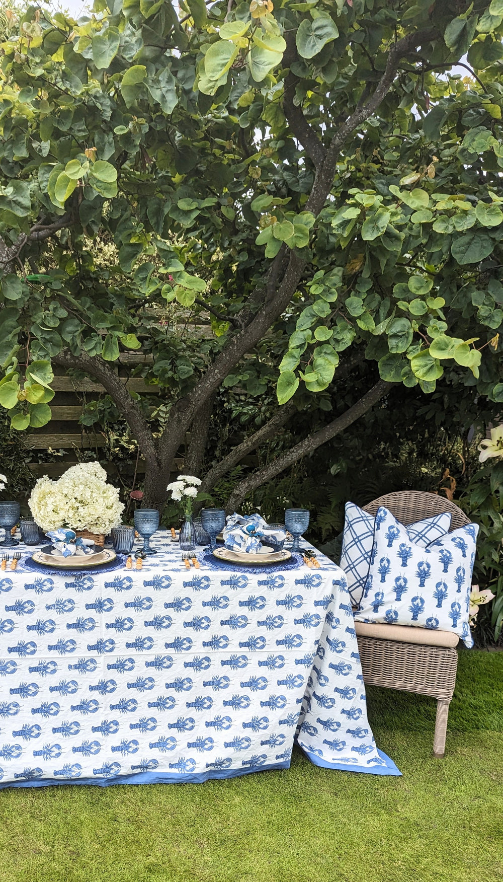 VOGUE Lobster Blue Rectangle Tablecloth-Tablecloths-LNH Edit