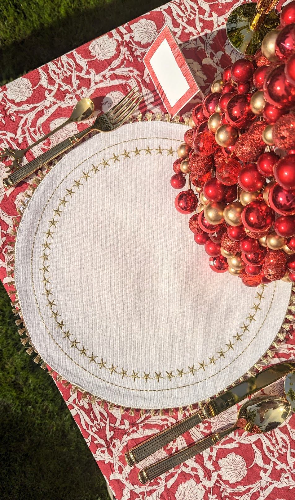 Embroidered Stars Tassel Placemat - Gold, Sold Individually-Placemats-LNH Edit