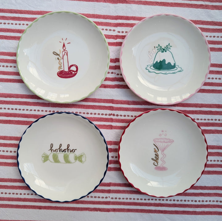 Small Christmas bliss plates  set of 4