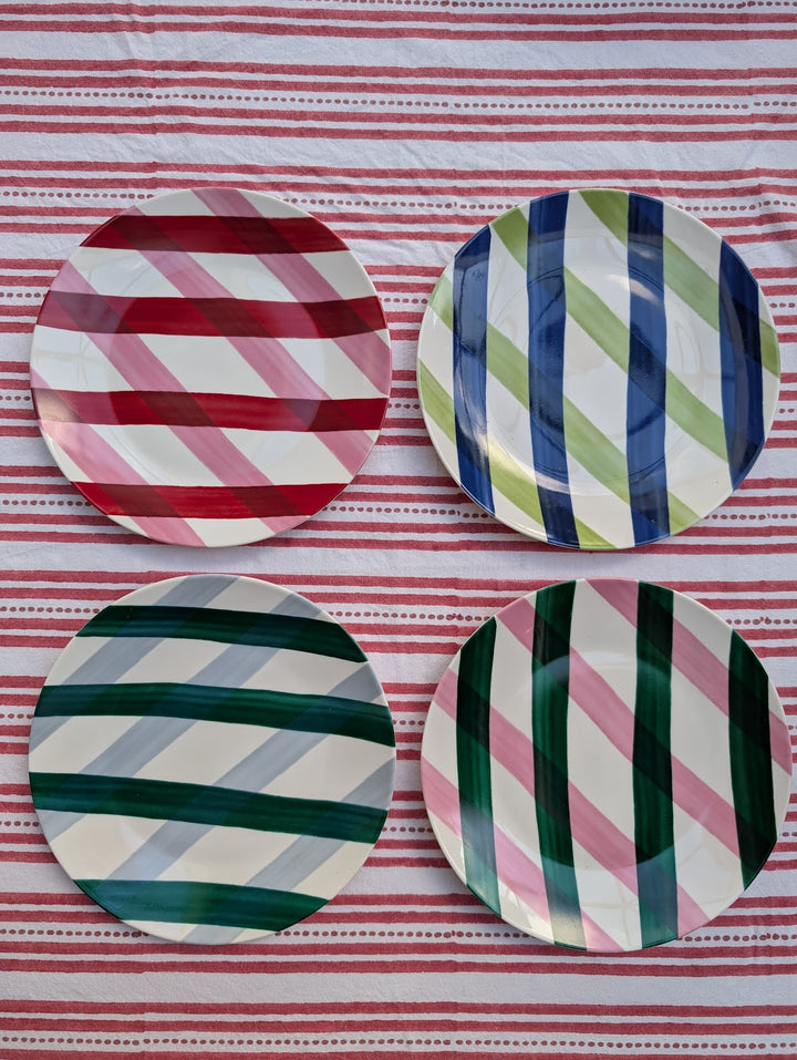 Medium Christmas bliss plates  set of 4