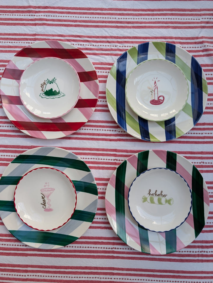 Medium Christmas bliss plates  set of 4