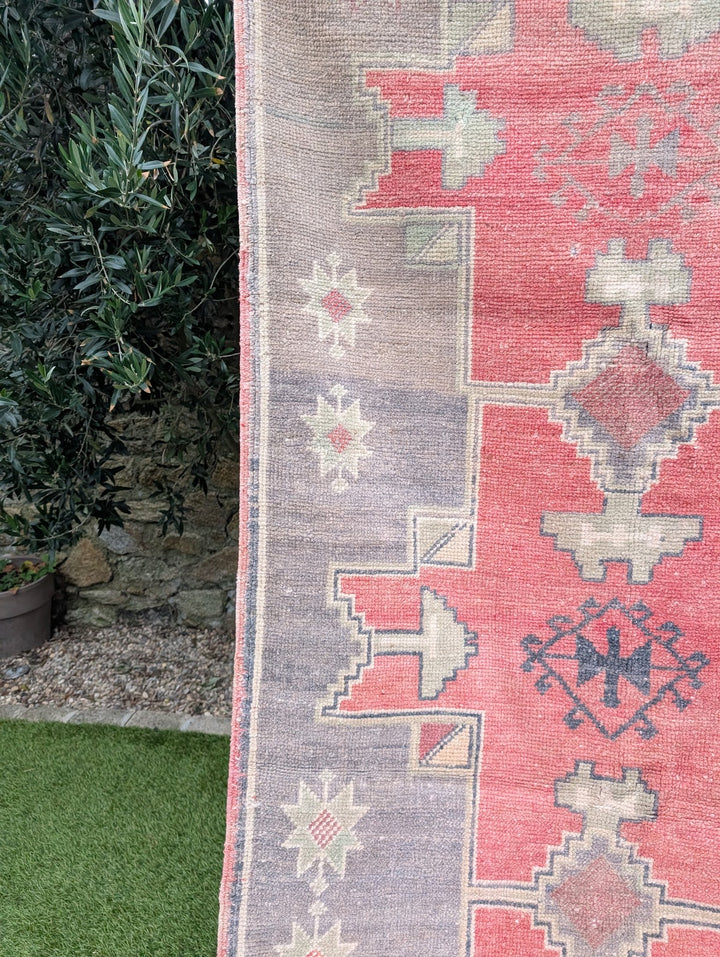 Hand-Knotted Anatolian Karapinar Rug 3'7" X 8'2"