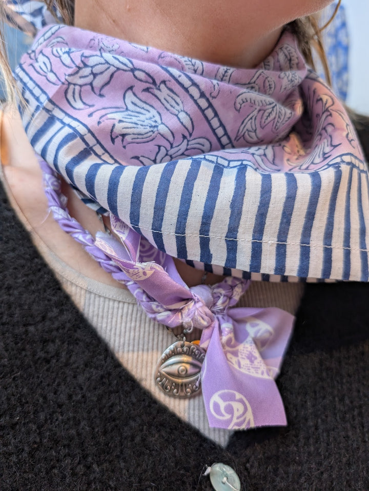 Bandana Necklace Lilac