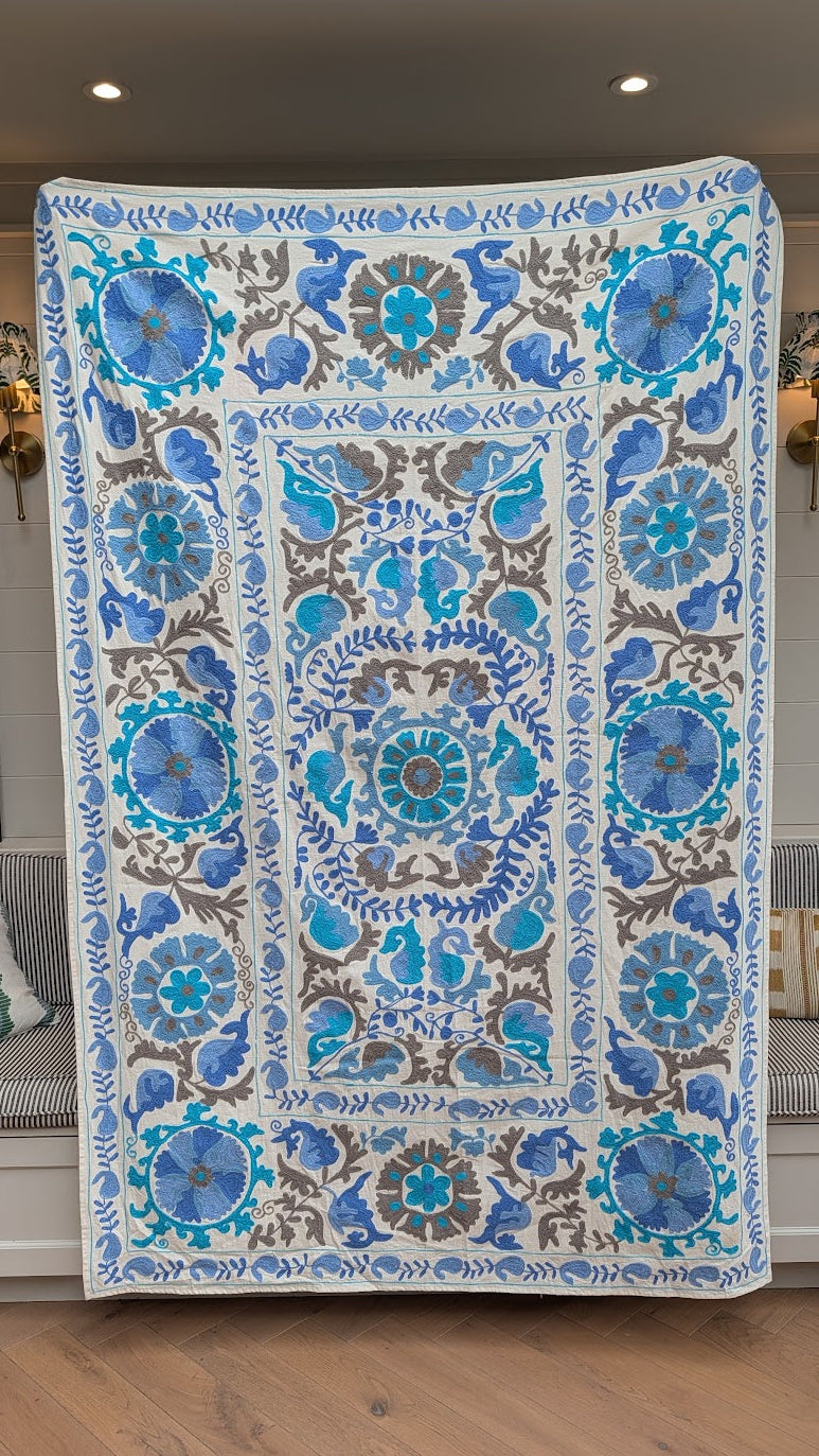 Suzani 085, Clio