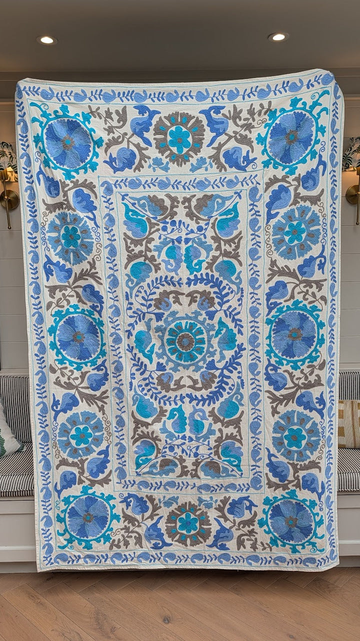Suzani 085, Clio