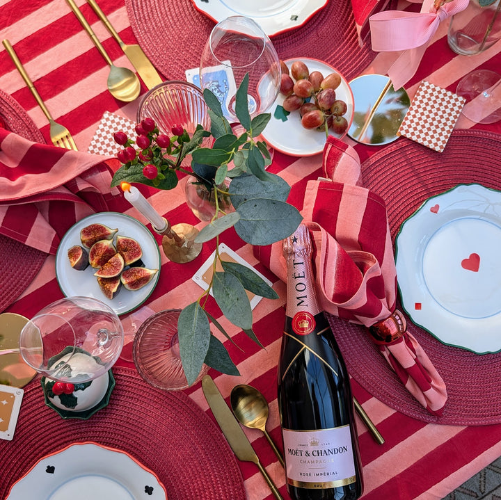 Red and pink ruffle Round Tablecloth