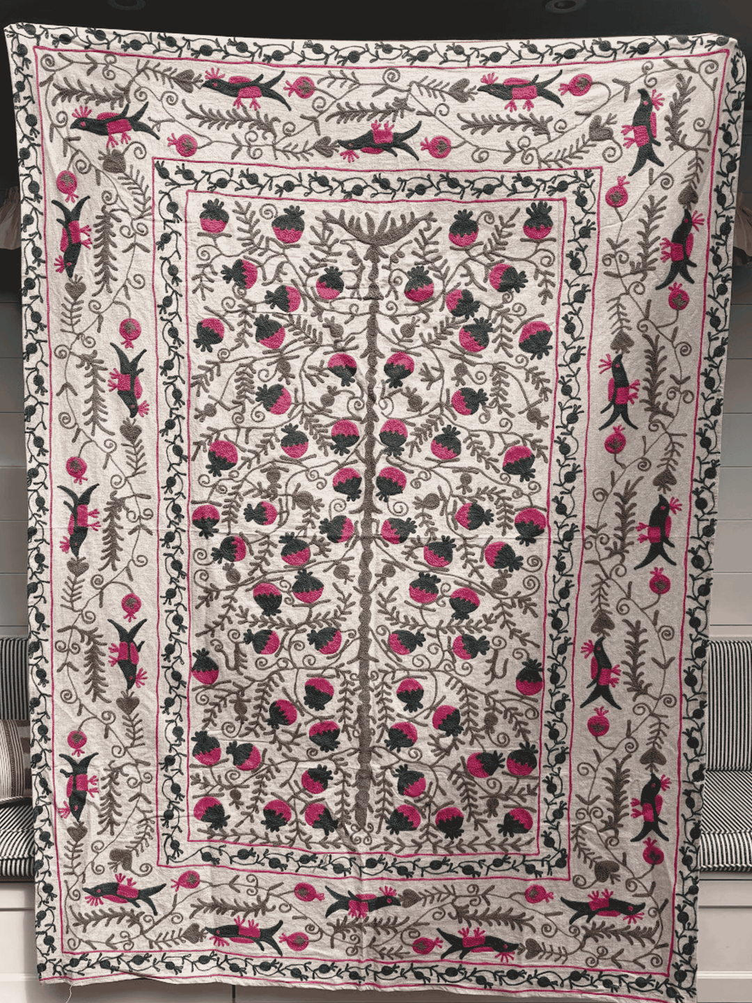 Suzani 070, Berry Sky