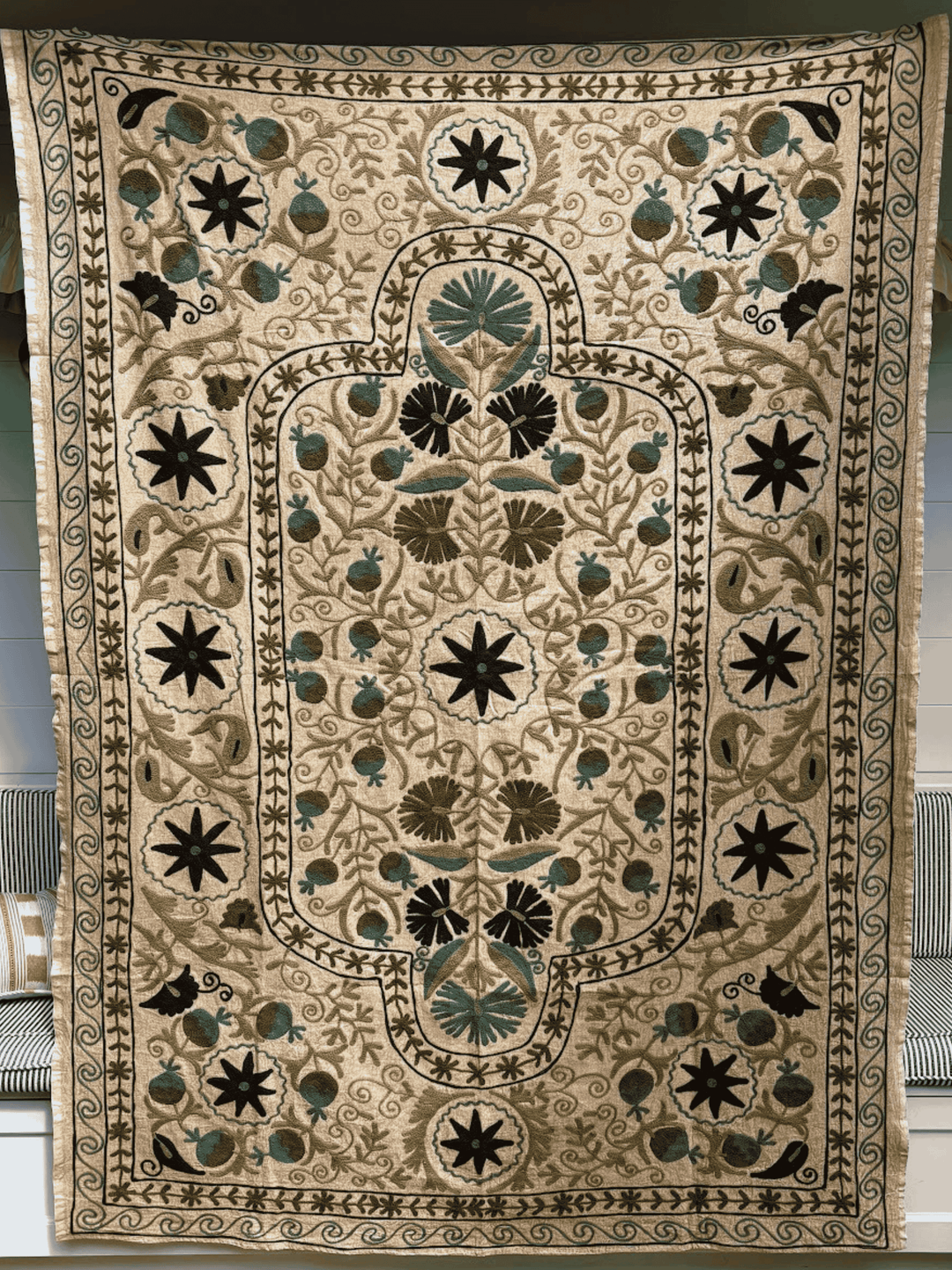 Suzani 071, Golden Meddow