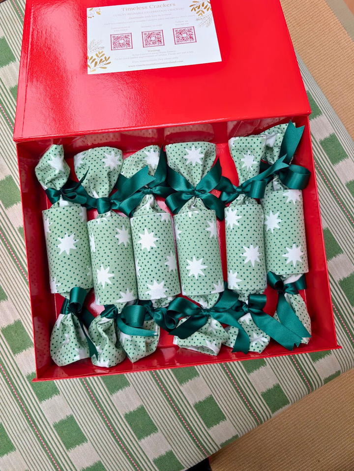 Timeless Christmas Mistletoe Green Crackers – Luxury Box of 6