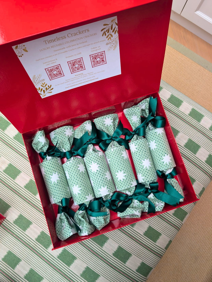 Timeless Christmas Mistletoe Green Crackers – Luxury Box of 6