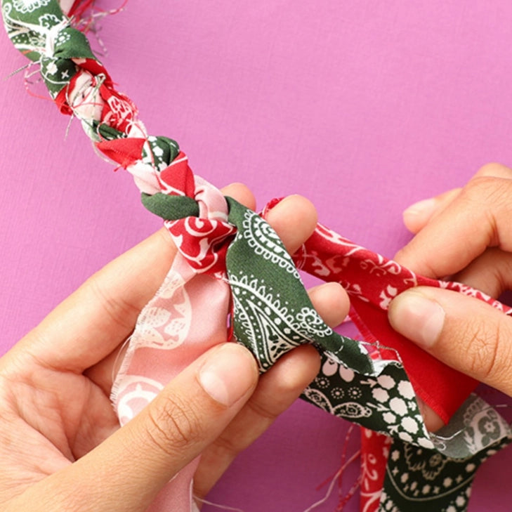 Bandana Necklace Light Pink, Red, Dark Green.