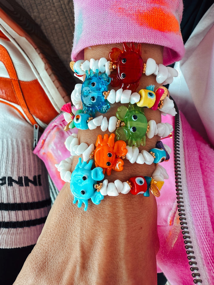 White Chip Bracelet with Blue Exotic Crab