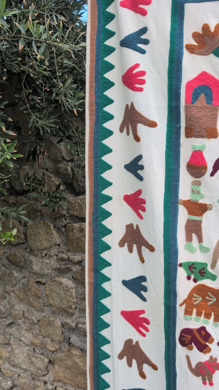 Suzani 026, Neon Camel
