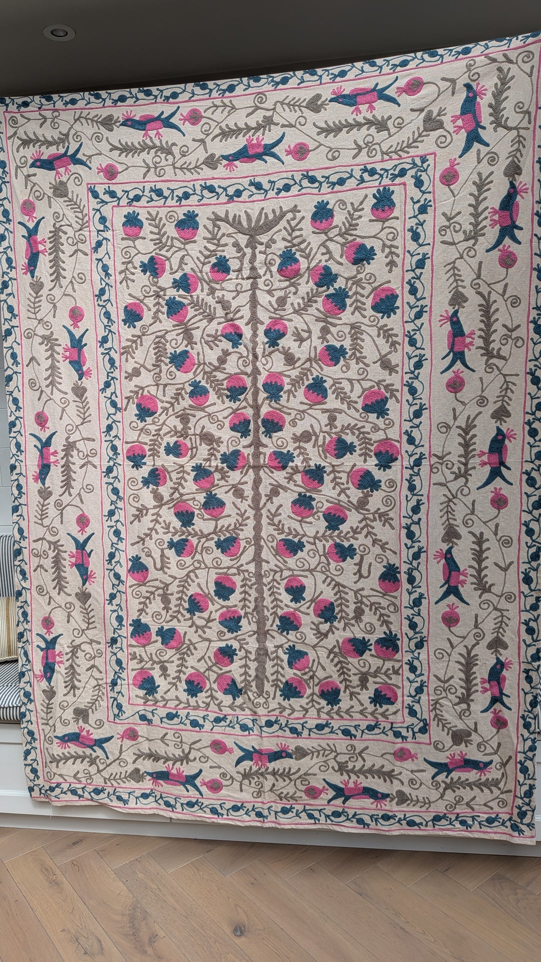 Suzani 070, Berry Sky