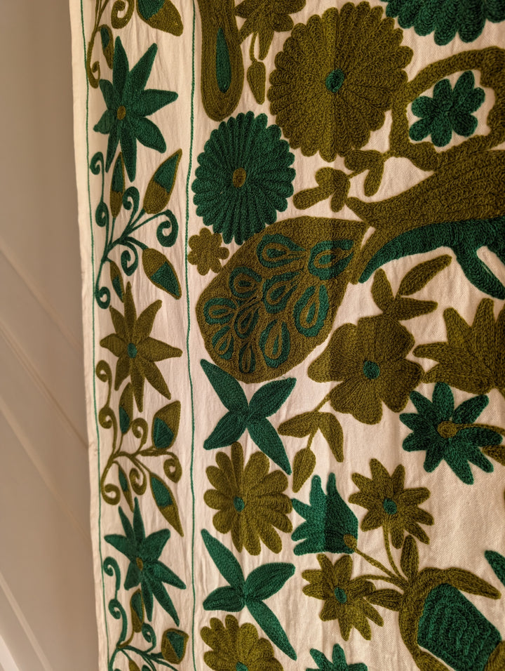 Suzani 016, Green Gables
