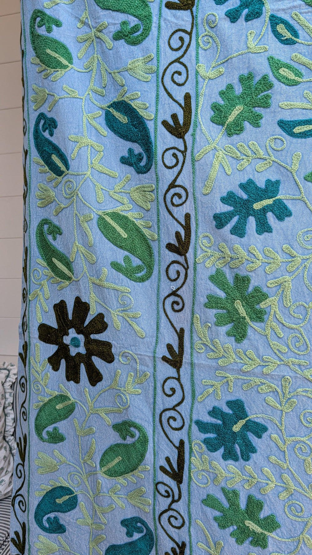 Suzani 051, Sea Breeze-throw-LNH Edit