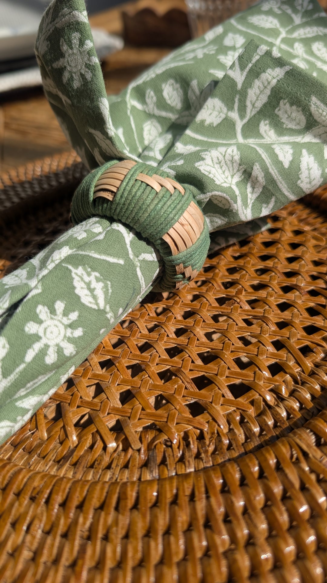 Green braided napkin ring set of 4