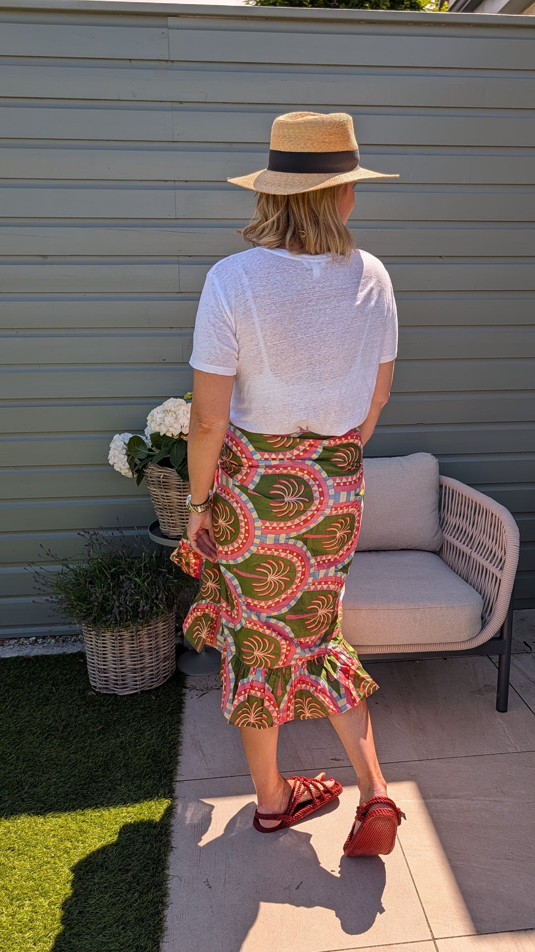 Green/Pink Palm Frill Sarong