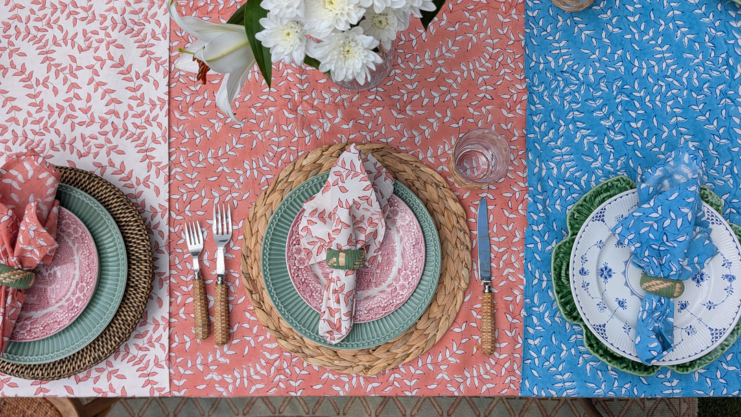 Tally Coral/ White Napkin, Set of 4