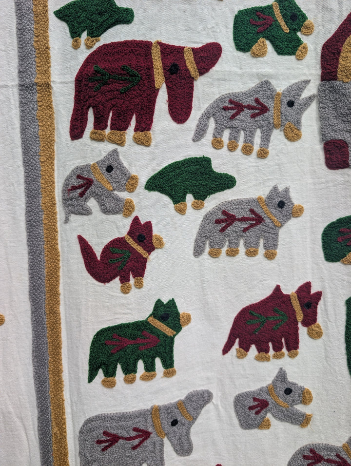 Suzani 024, Animal Grey/Red