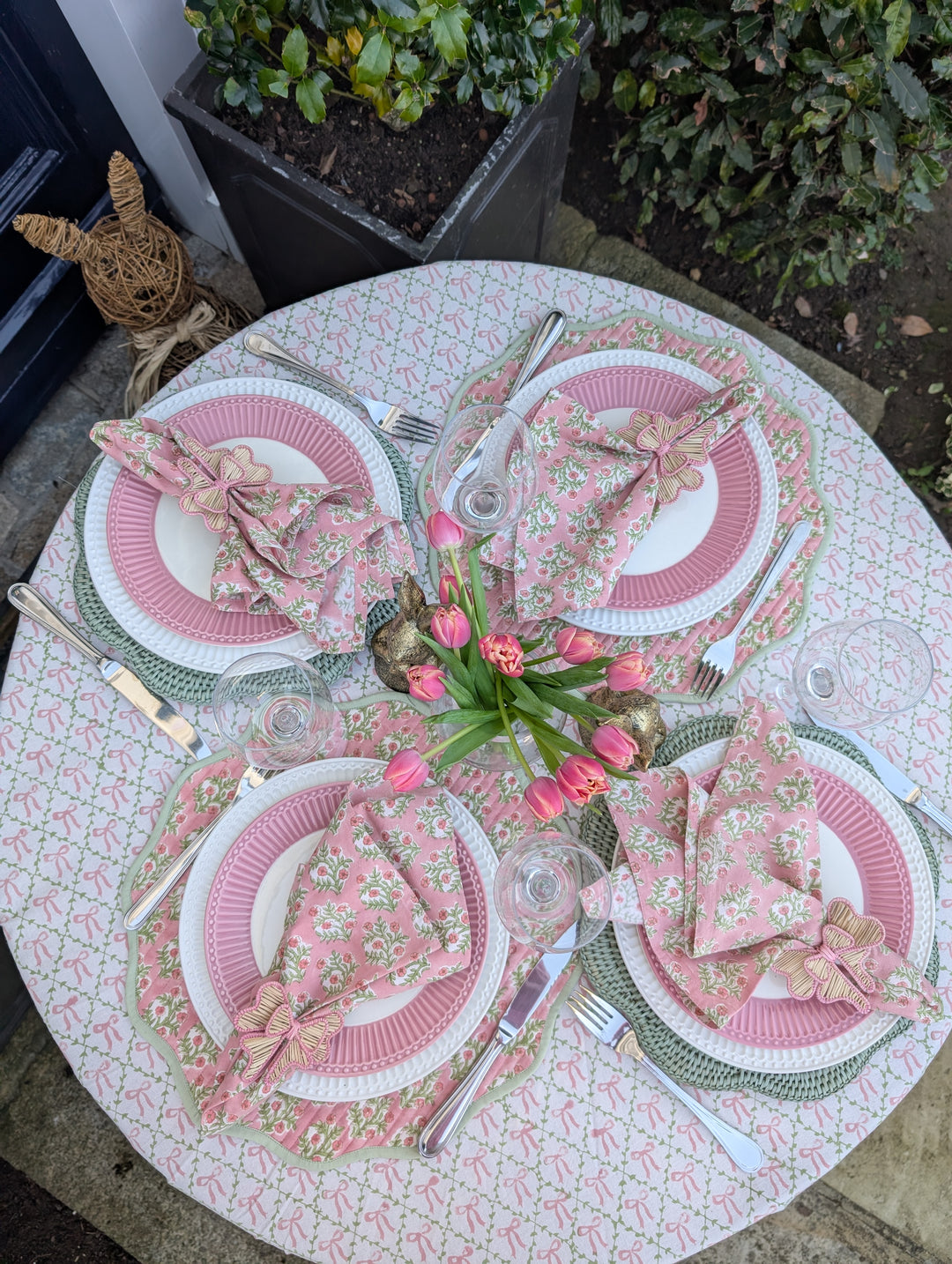 Elizabeth Pink Round Tablecloth-Tablecloths-LNH Edit