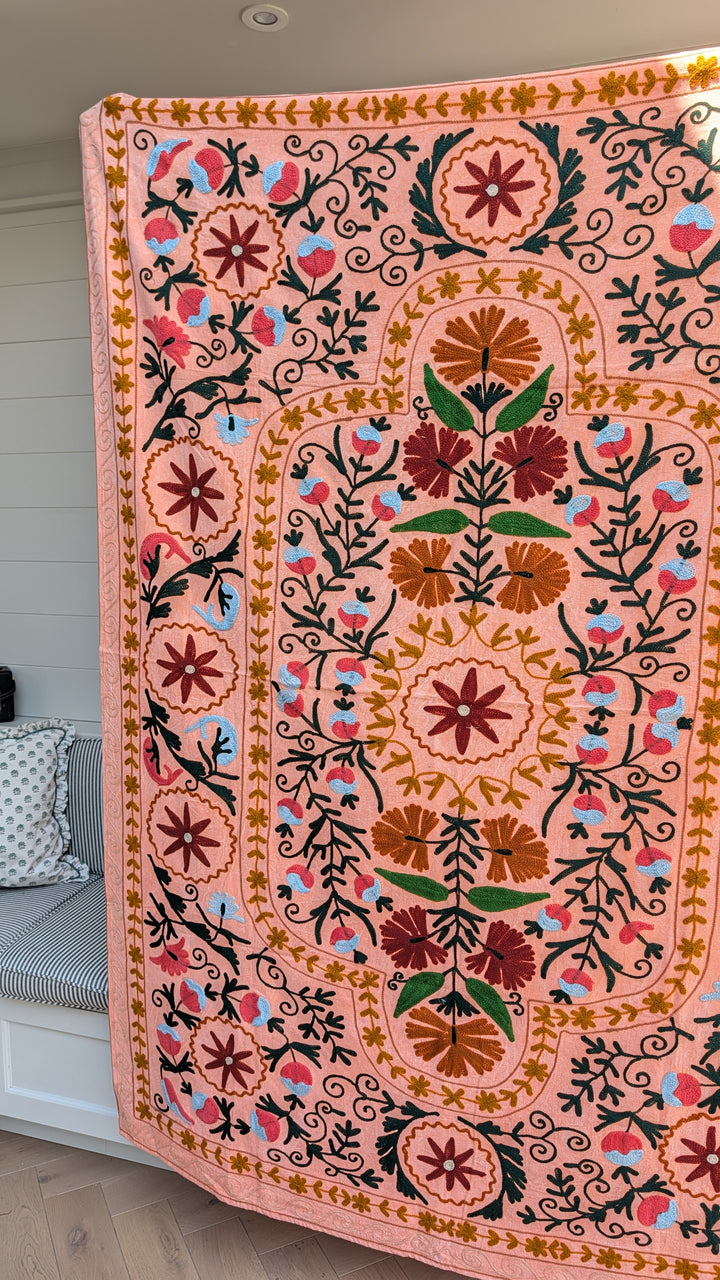 Suzani 059, Arabian Nights-throw-LNH Edit