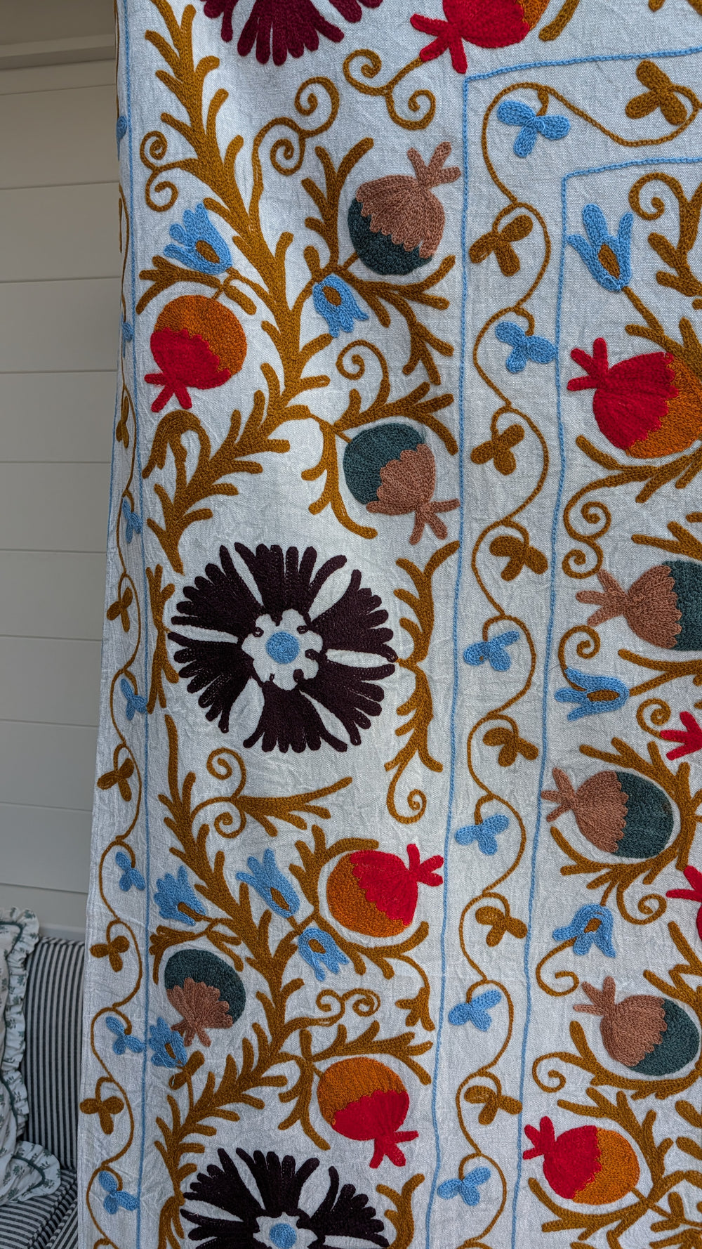 Suzani 055, Ballerina Farm-throw-LNH Edit