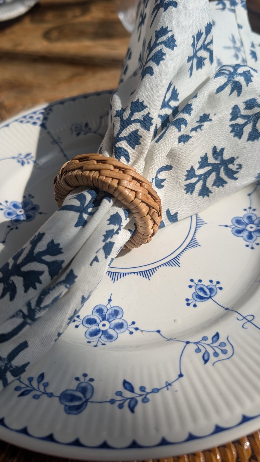 Braided napkin ring set of 4
