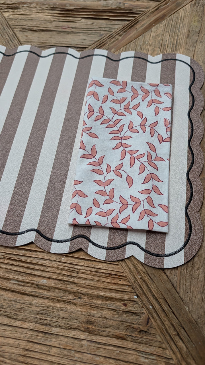 Roméo Brown Placemat