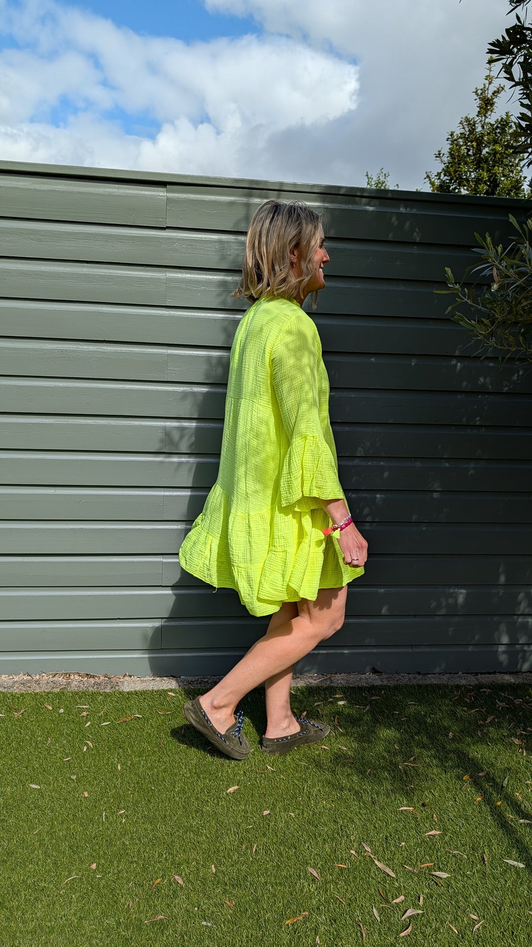 Short dress in cotton Neon Yellow