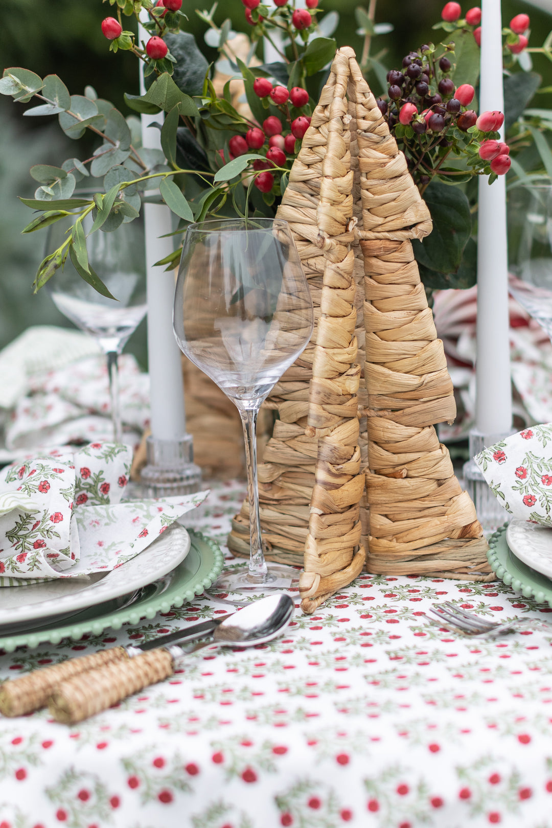 Lily Christmas Round Tablecloth
