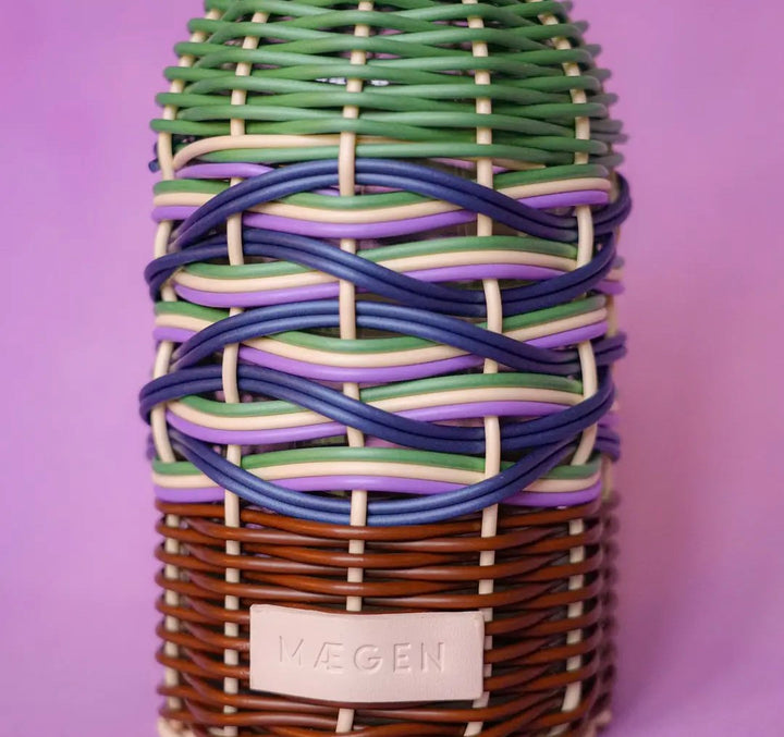 Brown/Green woven Oil Pourer