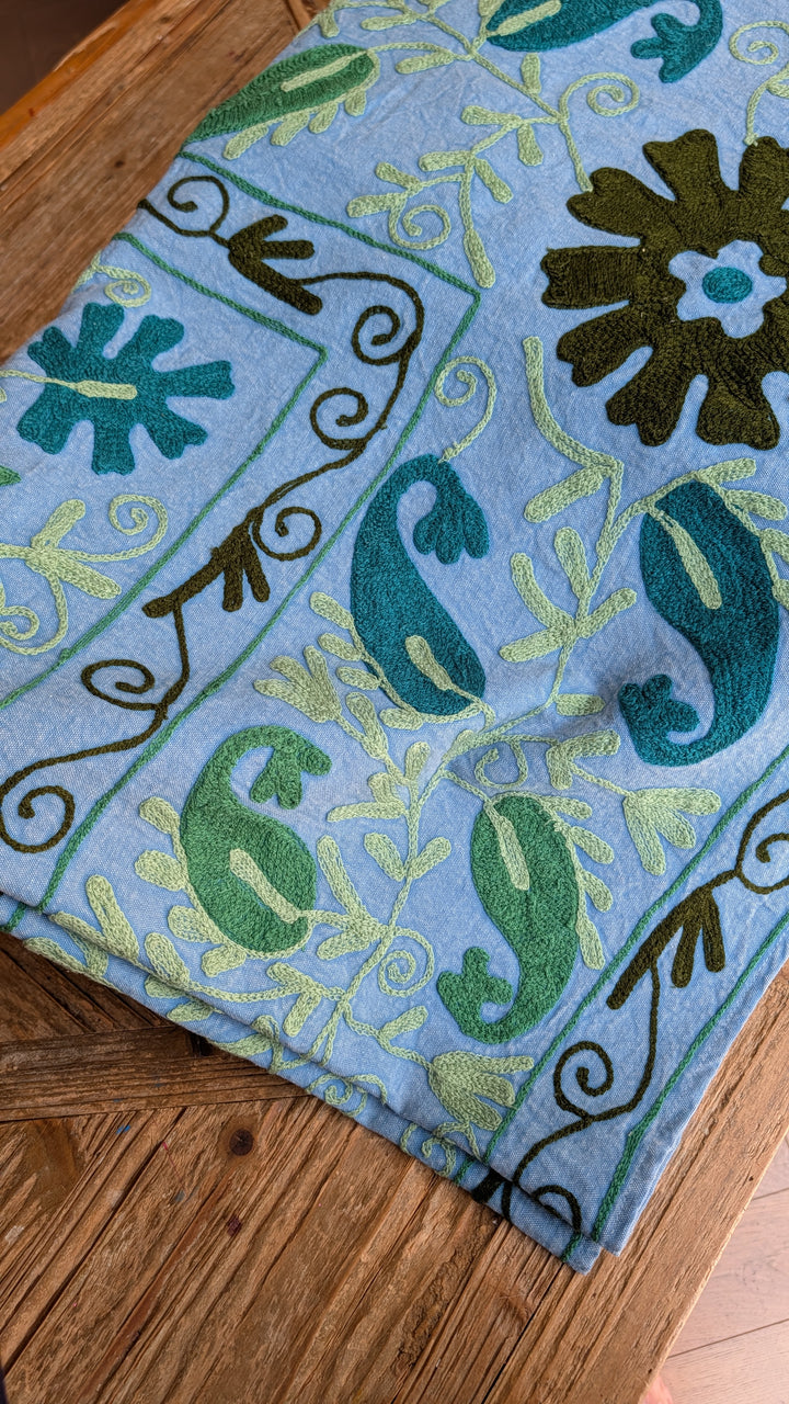 Suzani 051, Sea Breeze-throw-LNH Edit