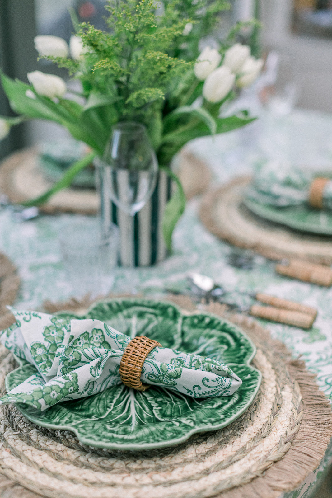 Glinda Green Round Tablecloth