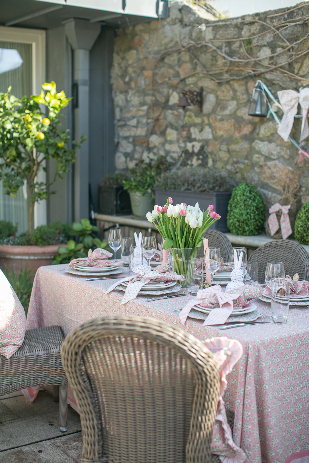 Emily Pink Rectangle Tablecloth