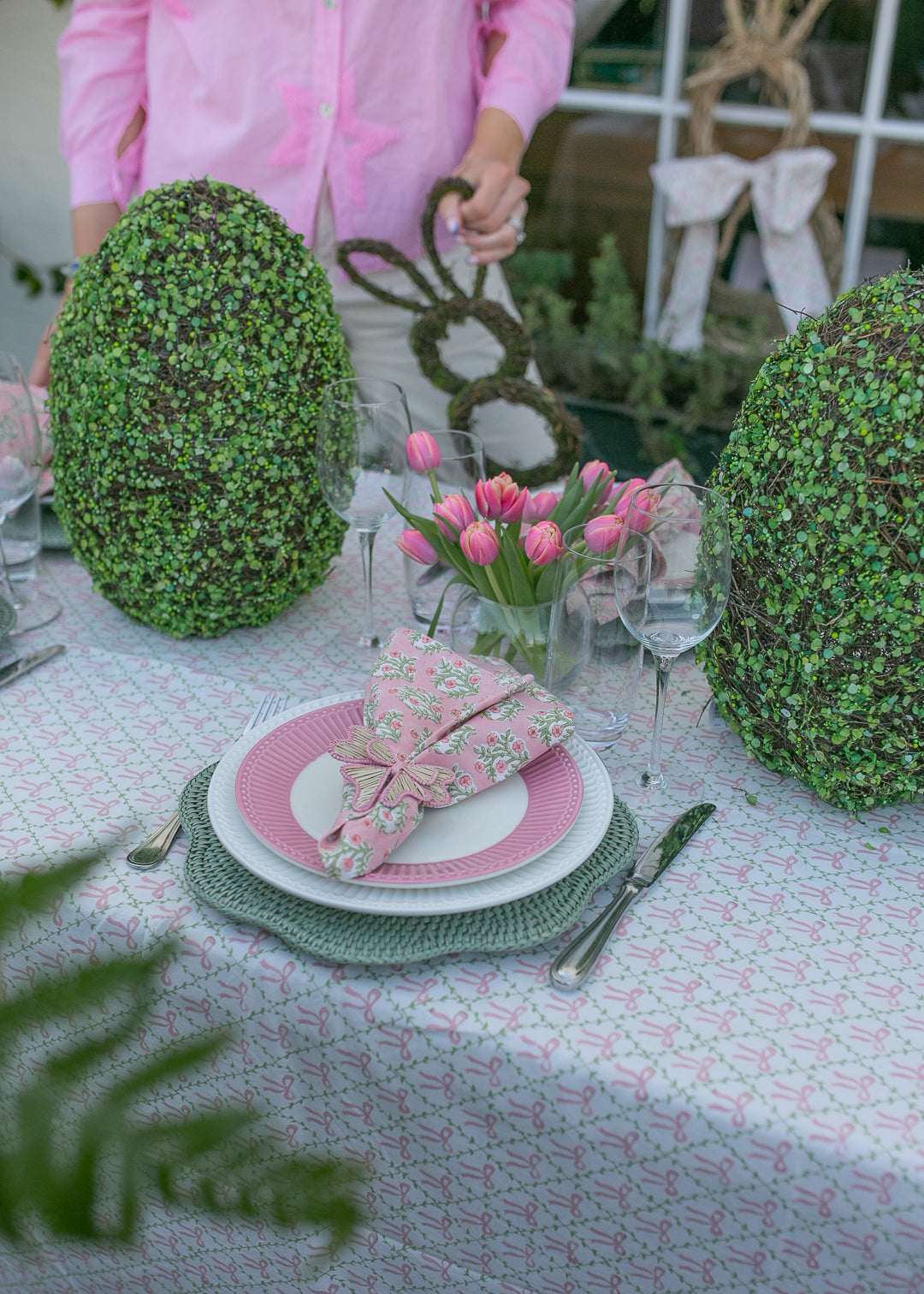 Elizabeth Pink Rectangle Tablecloth